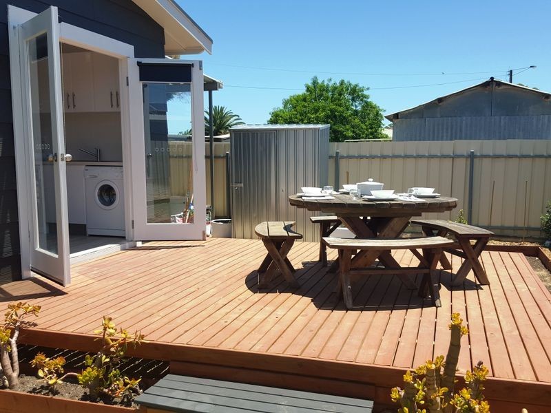 1A Thain Avenue, Findon SA 5023