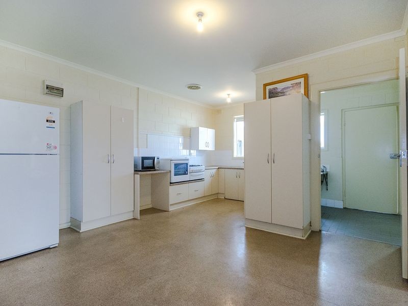 68 Fleming Crescent, Mansfield Park SA 5012