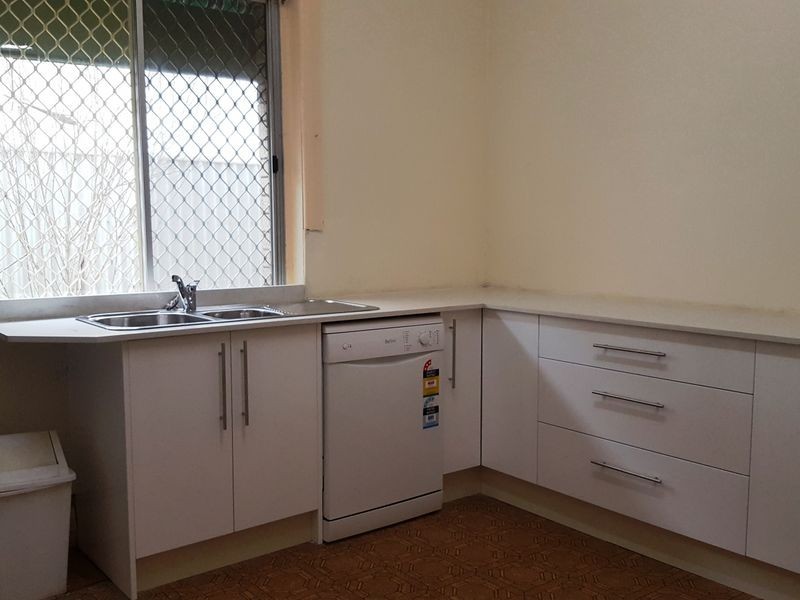 10 Price Avenue, Pennington SA 5013