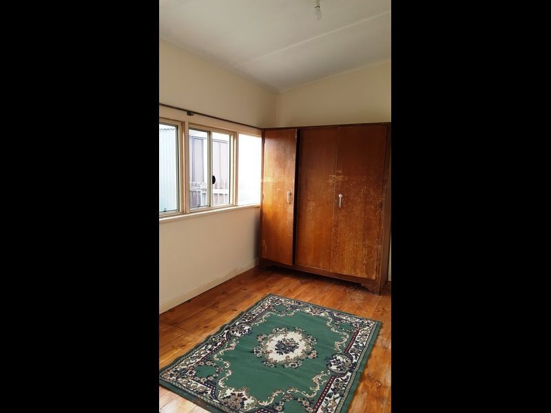 10 Price Avenue, Pennington SA 5013