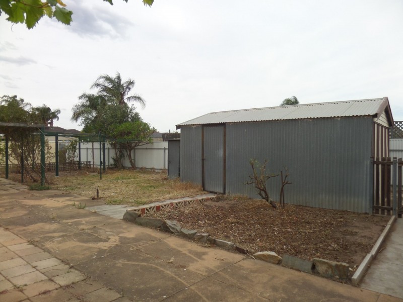 10 Price Avenue, Pennington SA 5013