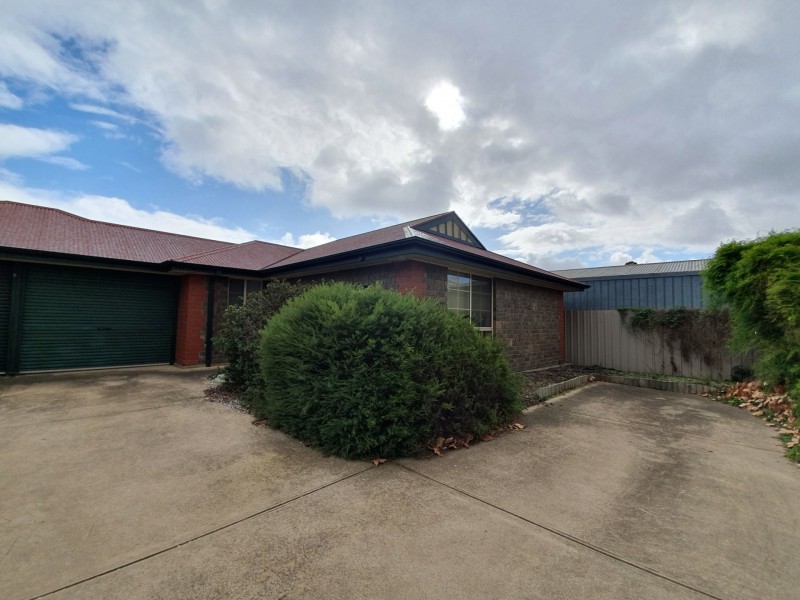 2/24 Angas Street, Alberton SA 5014