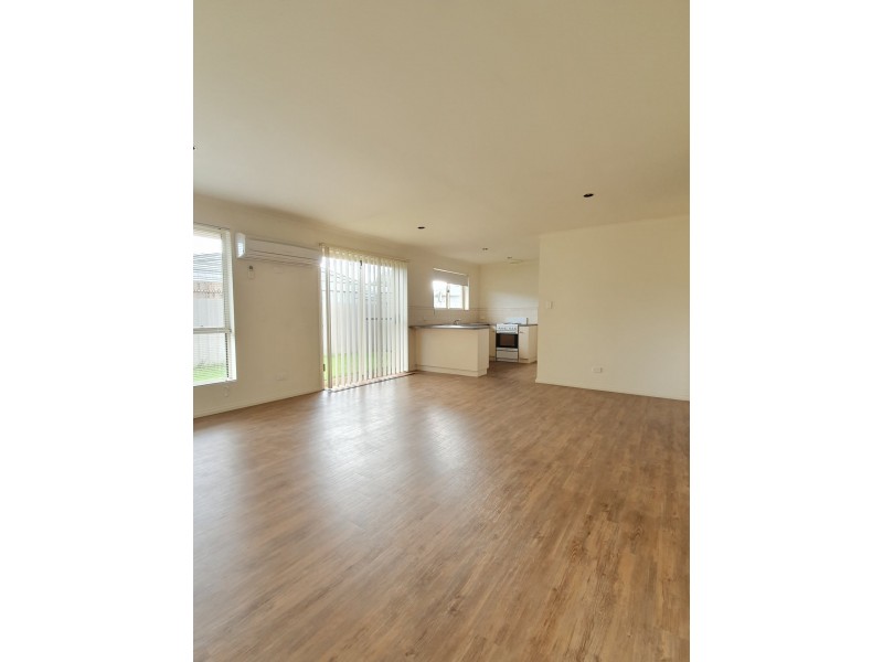 2/24 Angas Street, Alberton SA 5014