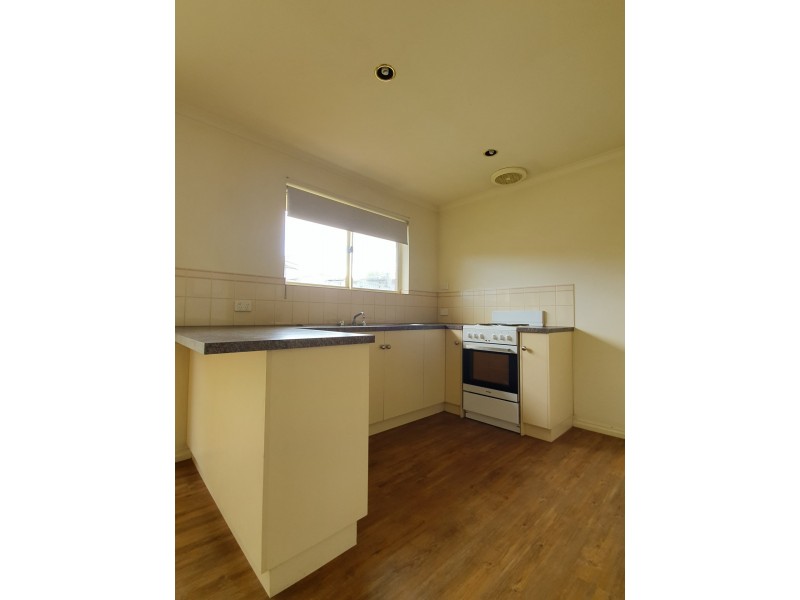 2/24 Angas Street, Alberton SA 5014