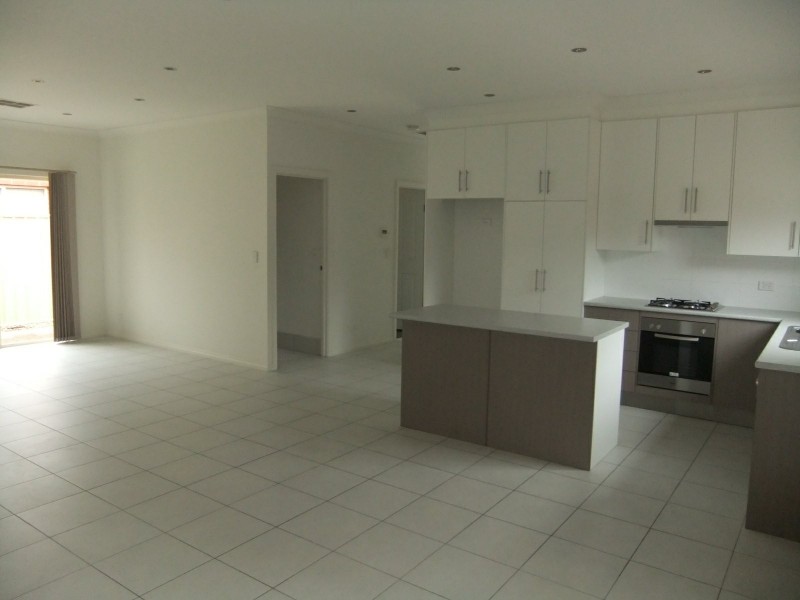 13 Brookman Street, Osborne SA 5017