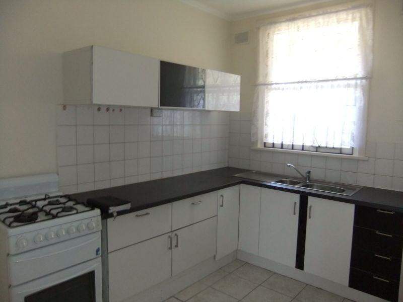 42 Essex Street, Mansfield Park SA 5012