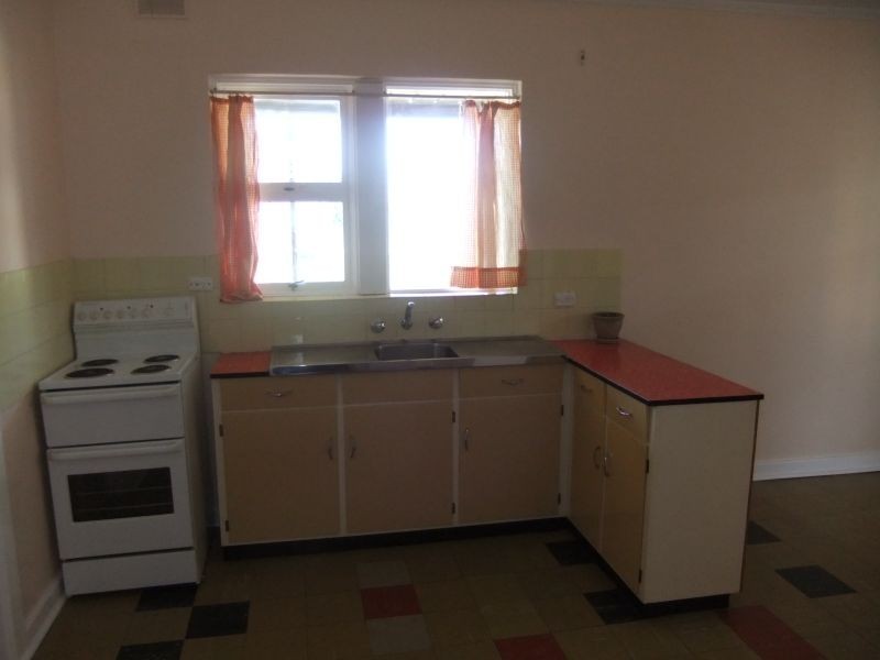 10 Elizabeth Street, Rosewater SA 5013