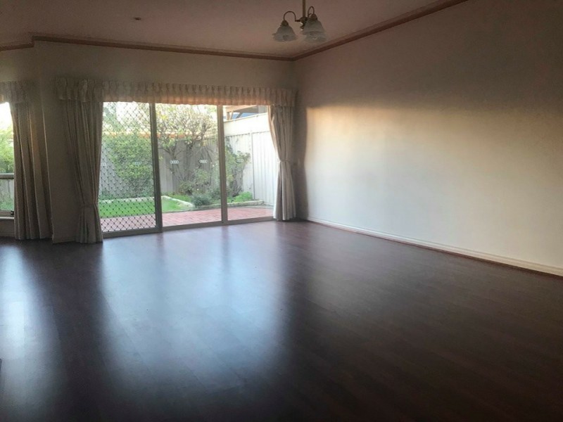 33 Hansen Circuit, Renown Park SA 5008