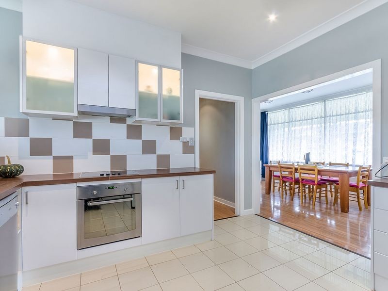 8 Leane Avenue, Ridgehaven SA 5097