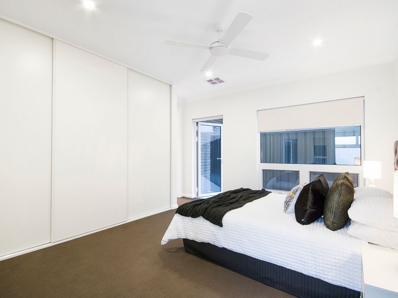 22 Liberman Court, West Lakes SA 5021