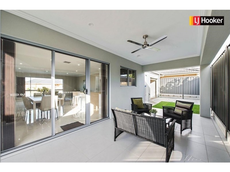 2B McMurtrie Place, Seaton SA 5023