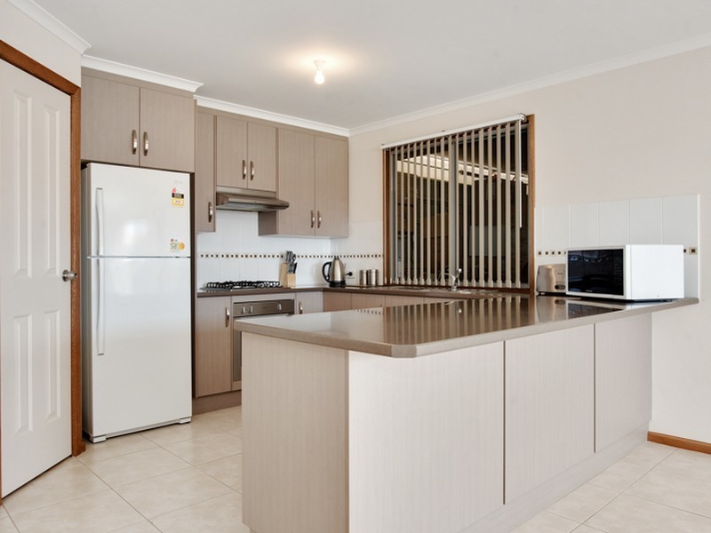 67 Wattlebird Drive, Burton SA 5110