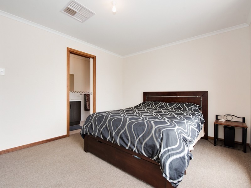 67 Wattlebird Drive, Burton SA 5110