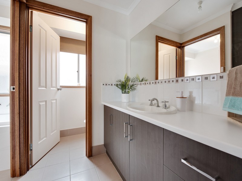 67 Wattlebird Drive, Burton SA 5110