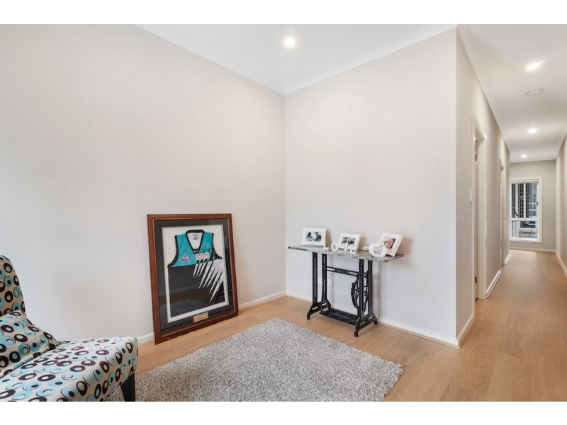 7 Windsor Avenue, Clearview SA 5085