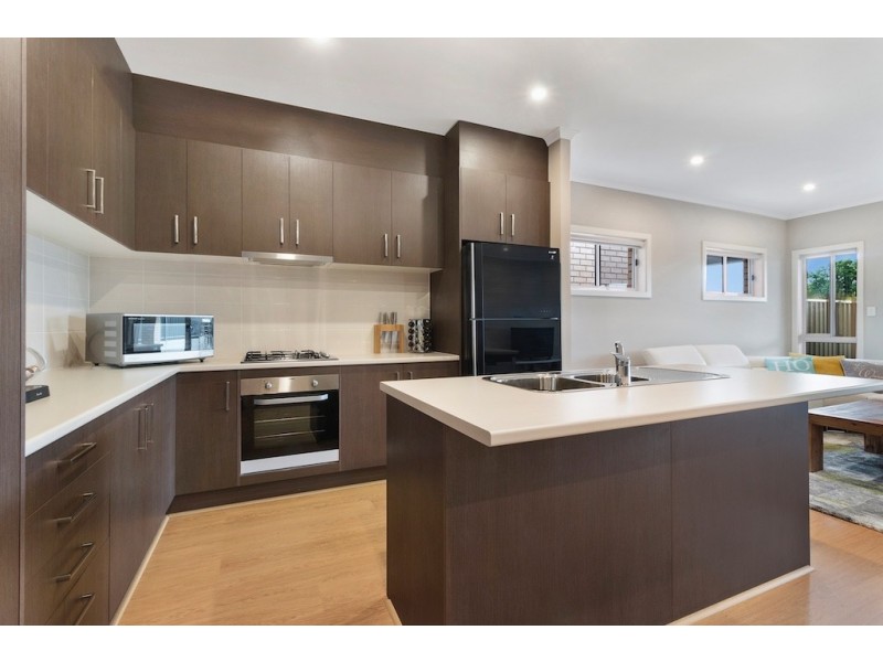 7 Windsor Avenue, Clearview SA 5085