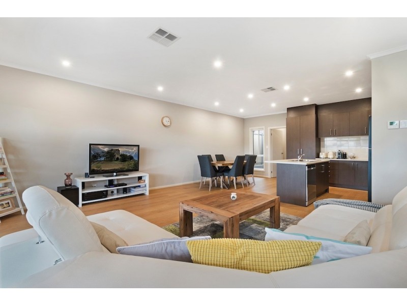 7 Windsor Avenue, Clearview SA 5085