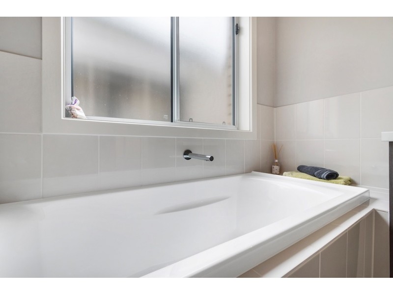 7 Windsor Avenue, Clearview SA 5085