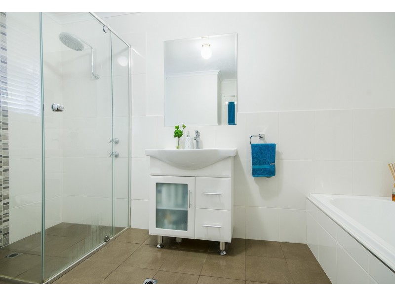 8 Stacey Place, Renown Park SA 5008