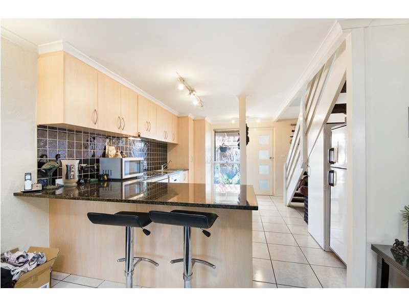 8 Sportsmans Drive, West Lakes SA 5021