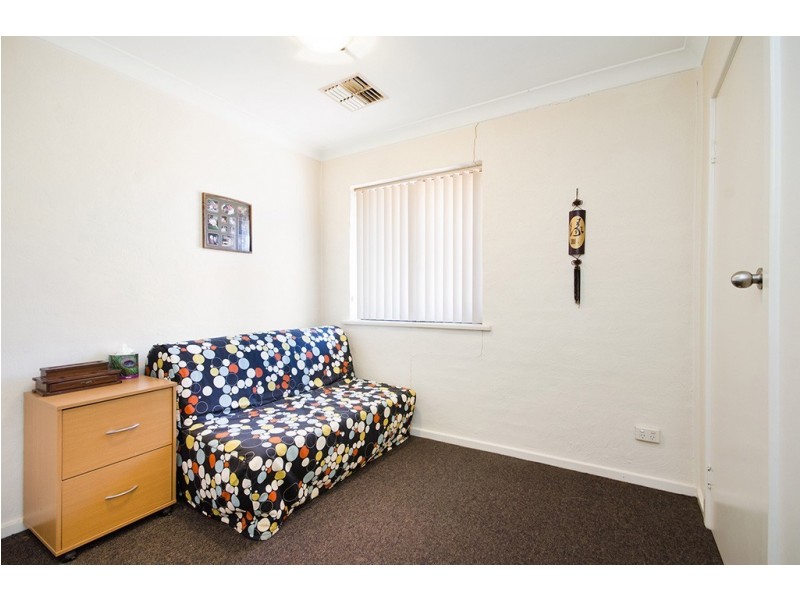 8 Sportsmans Drive, West Lakes SA 5021