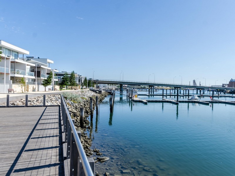 22 Yao Cove, New Port SA 5015