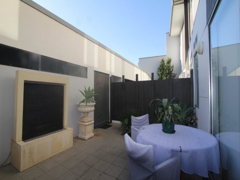 22 Yao Cove, New Port SA 5015