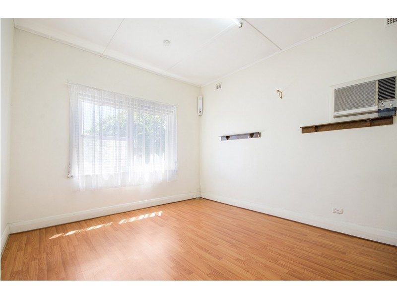 24 Stonehaven Street, Pennington SA 5013