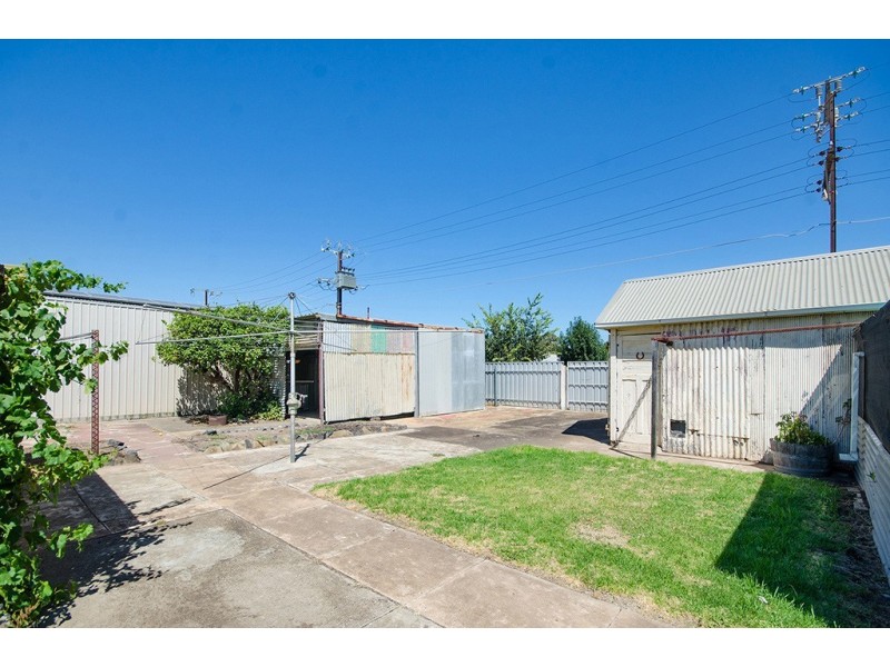 24 Stonehaven Street, Pennington SA 5013