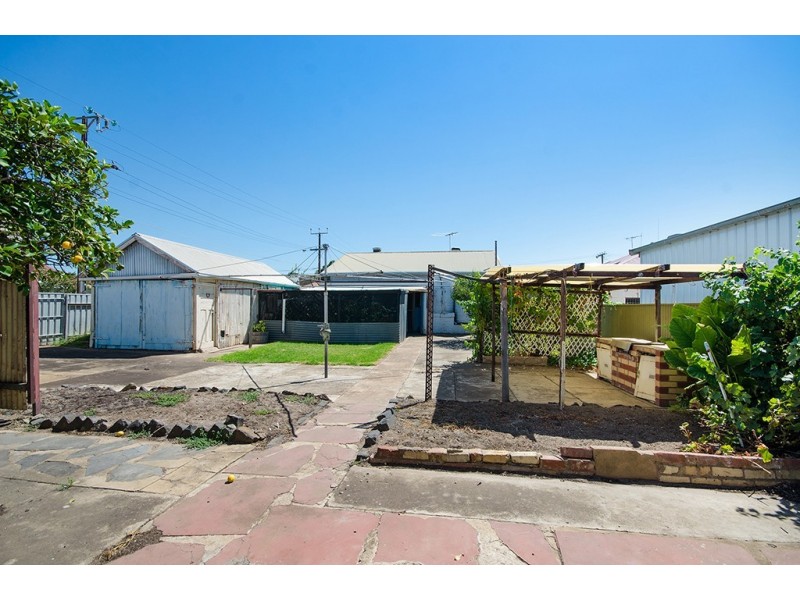 24 Stonehaven Street, Pennington SA 5013