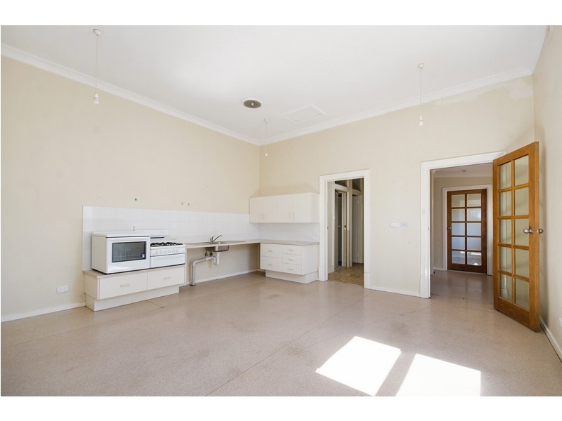 134 Gibson St (backs onto Quin St), Bowden SA 5007