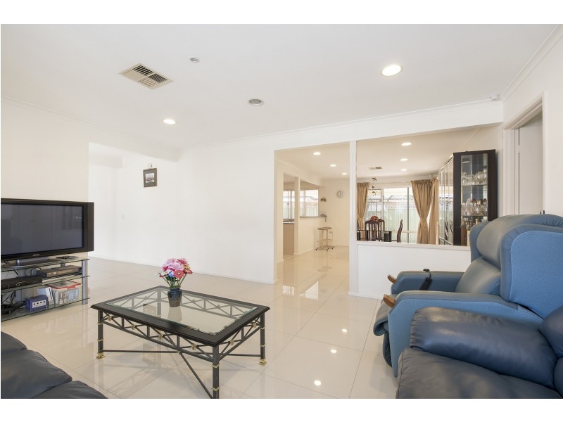 1 Thorpe Street, Oakden SA 5086