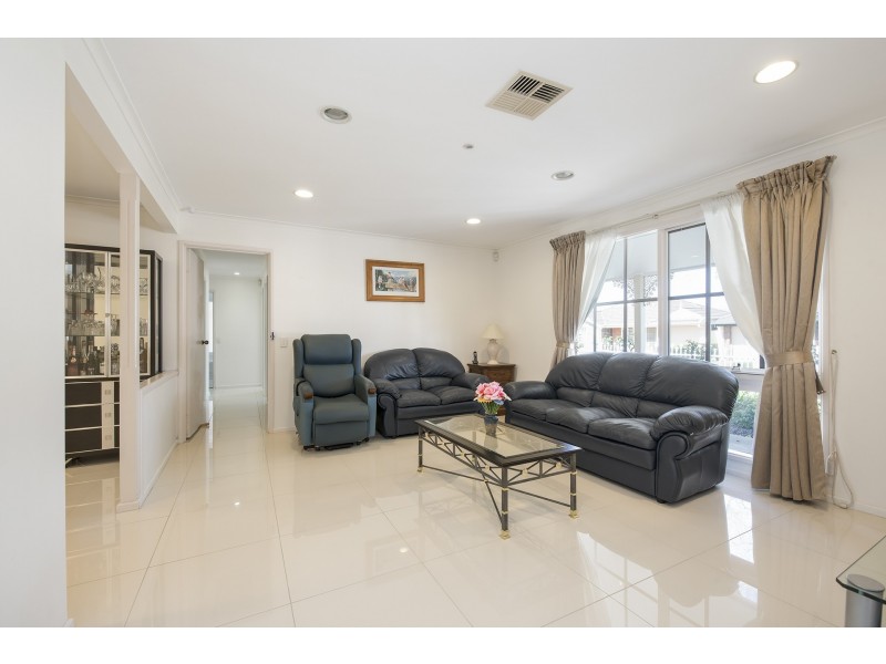 1 Thorpe Street, Oakden SA 5086