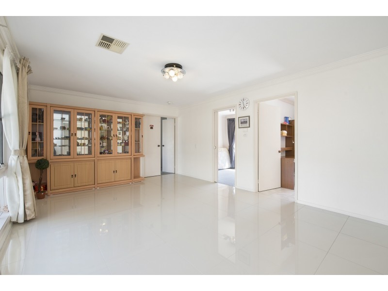 1 Thorpe Street, Oakden SA 5086