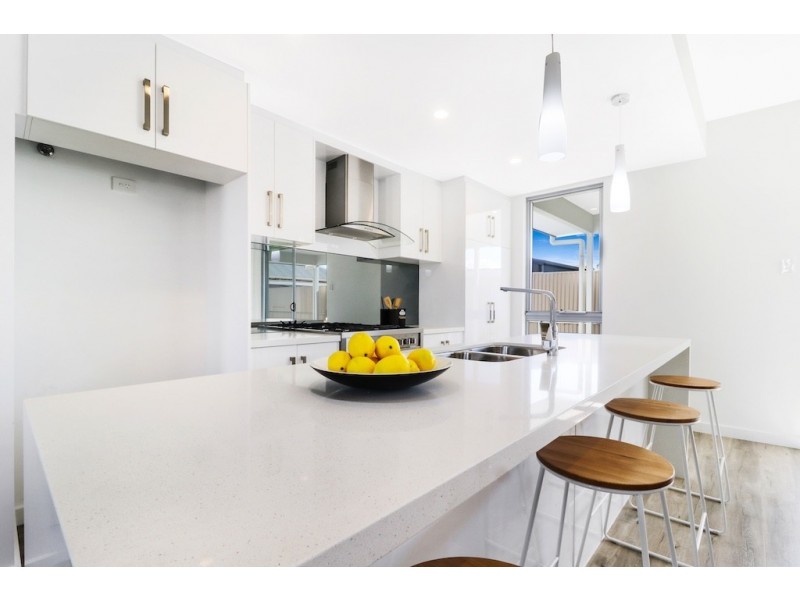 4 Spence Street, Albert Park SA 5014