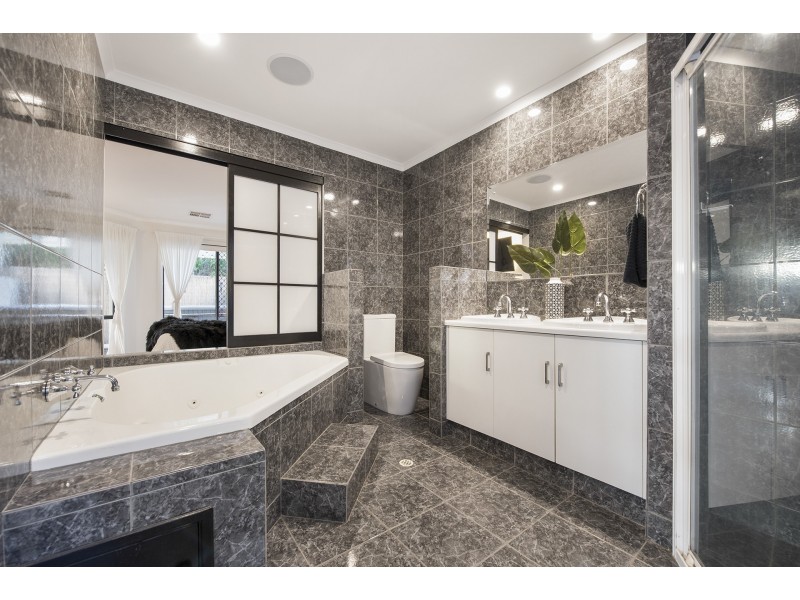 22 Hansen Circuit, Renown Park SA 5008