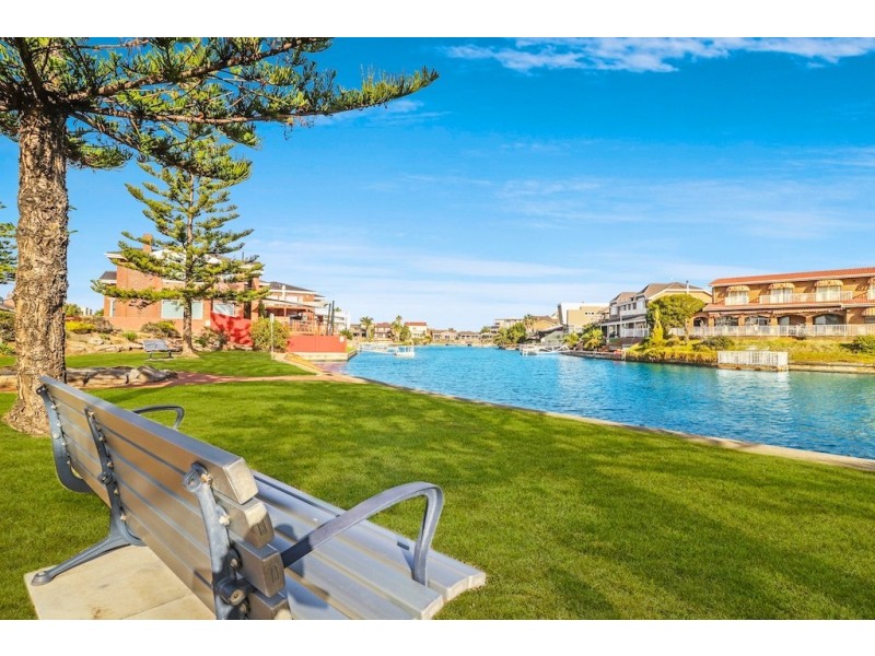 78 Martin Court, West Lakes SA 5021