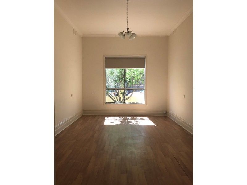 7 Burwood Avenue, Woodville North SA 5012