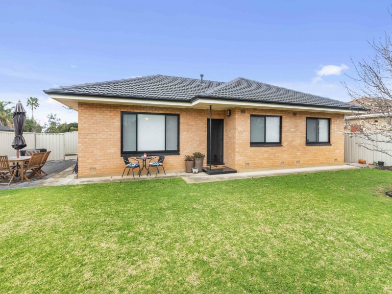 18 Westmoreland Road, Grange SA 5022