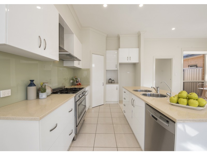 42 Swan Street, Grange SA 5022