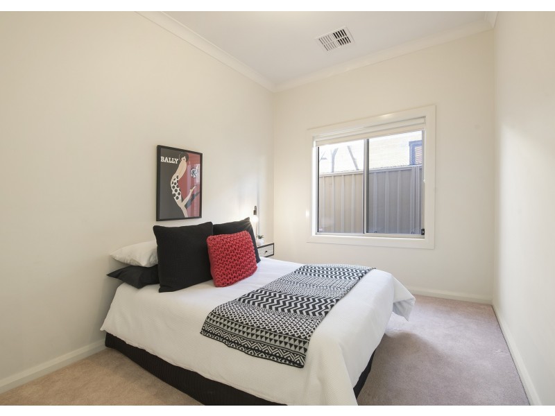 42 Swan Street, Grange SA 5022