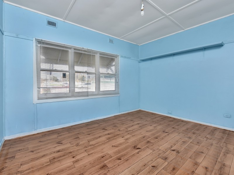 121 Hanson Road, Woodville North SA 5012