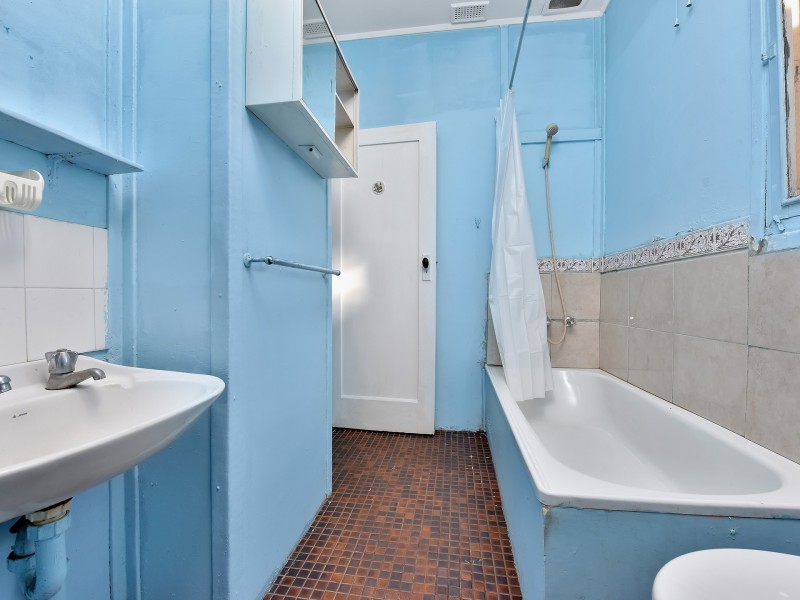 121 Hanson Road, Woodville North SA 5012