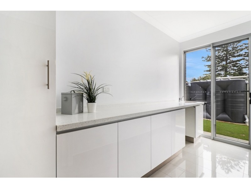 1-8 16 Spring Street, Queenstown SA 5014