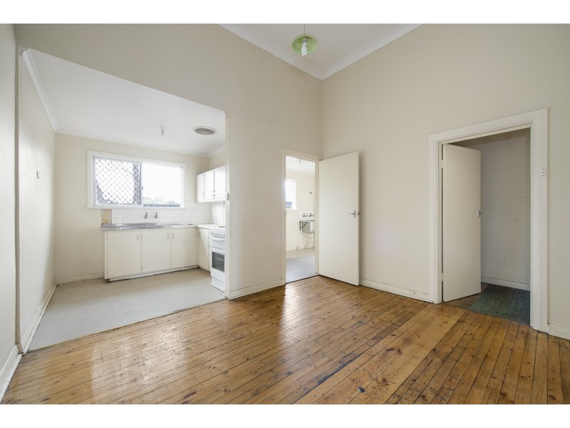 1 – 2/77 Findon Road, Woodville South SA 5011