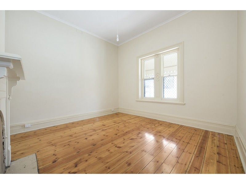 1 – 2/77 Findon Road, Woodville South SA 5011