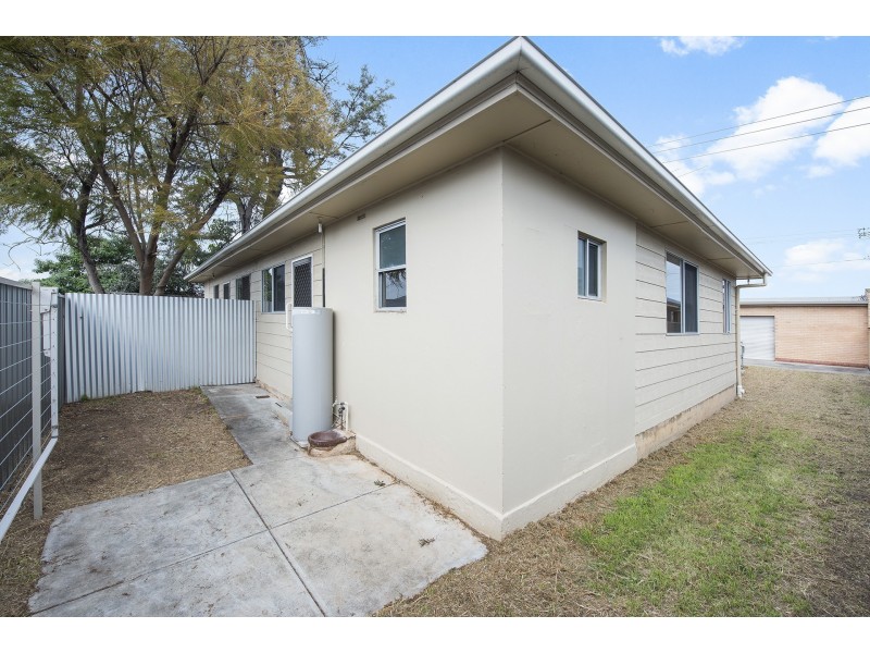 1 – 2/77 Findon Road, Woodville South SA 5011