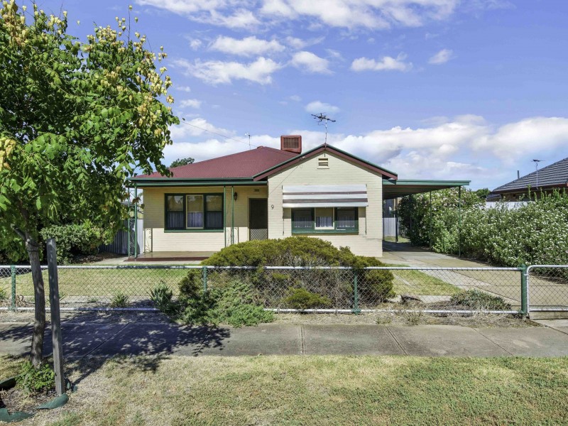 9 Bedford Street, Mansfield Park SA 5012