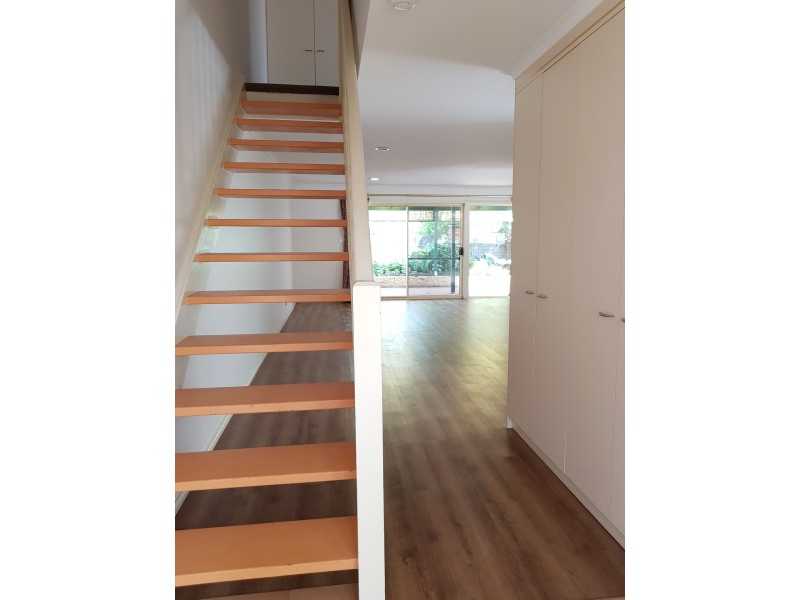 7 Carrondown Walk, Brompton SA 5007