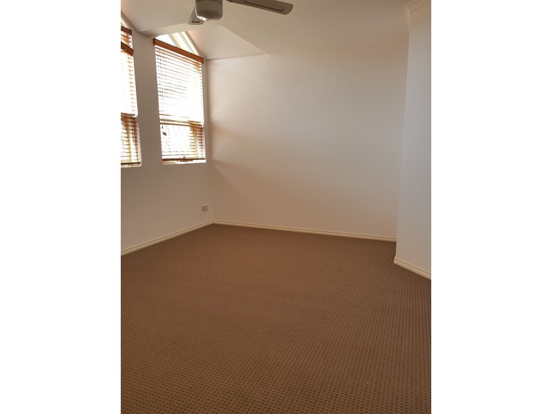 7 Carrondown Walk, Brompton SA 5007